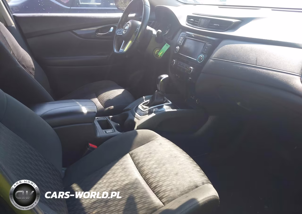 2019 Nissan Rogue S VIN:KNMAT2MT7KP545313 - 5