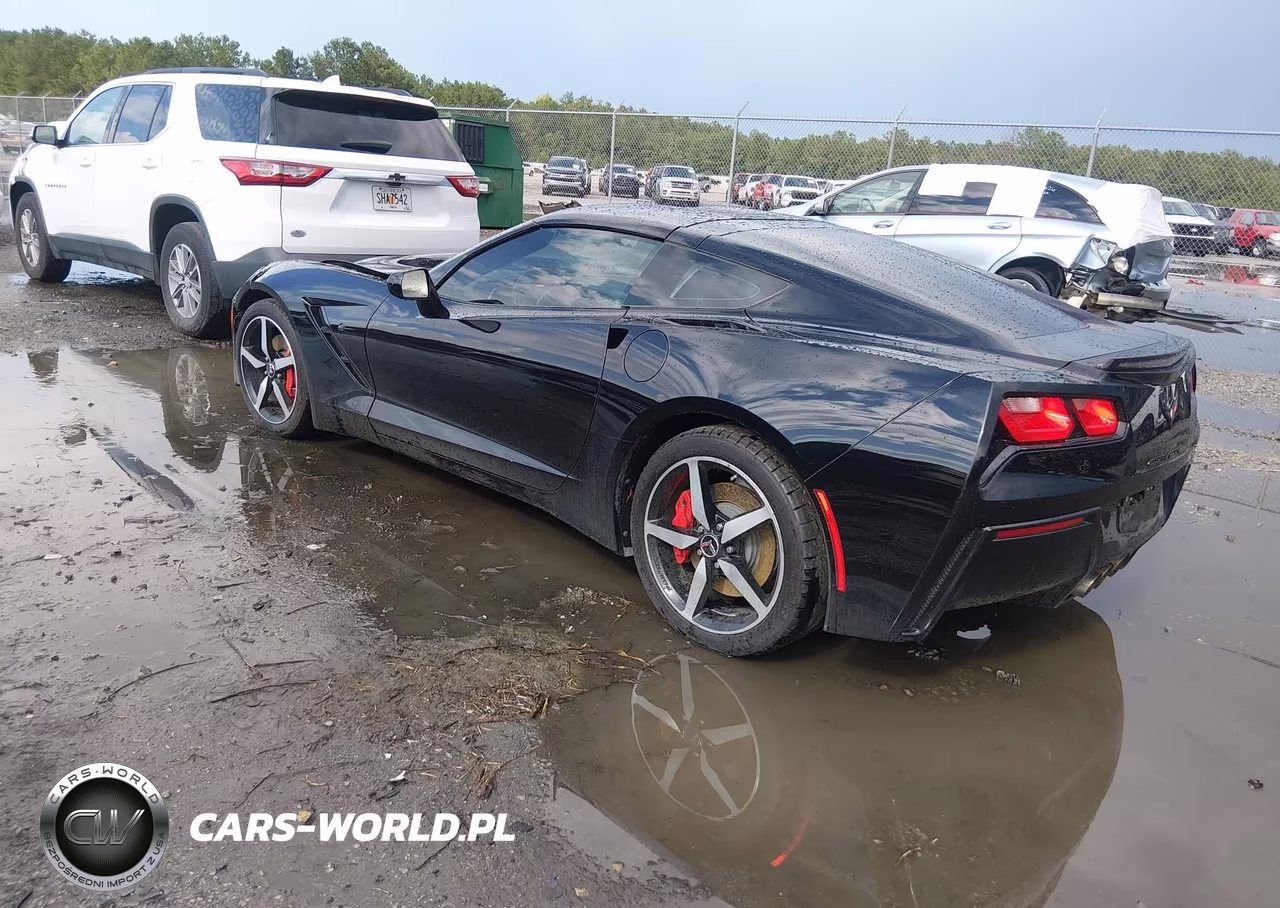 2015 Chevrolet Corvette Stingray VIN:1G1YB2D78F5116373 - 3