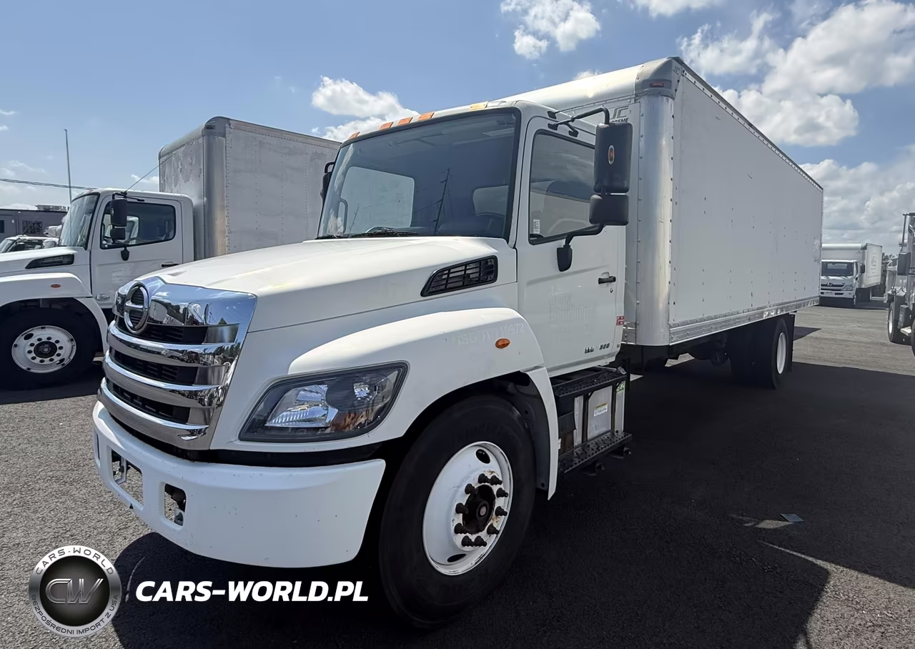 2015 Hino 268A Box Truck