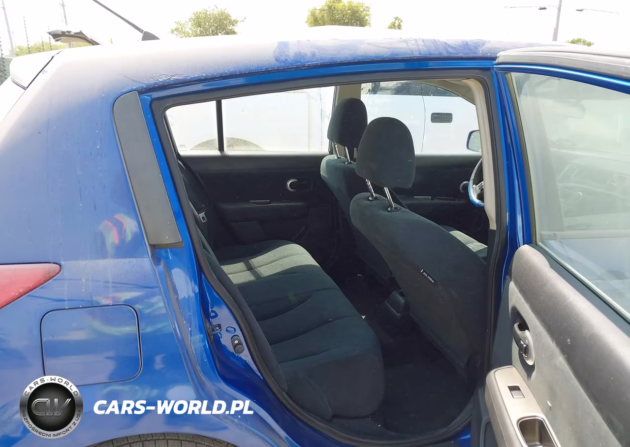 2010 Nissan Versa 1.8S VIN:3N1BC1CP2AL379234 - 8