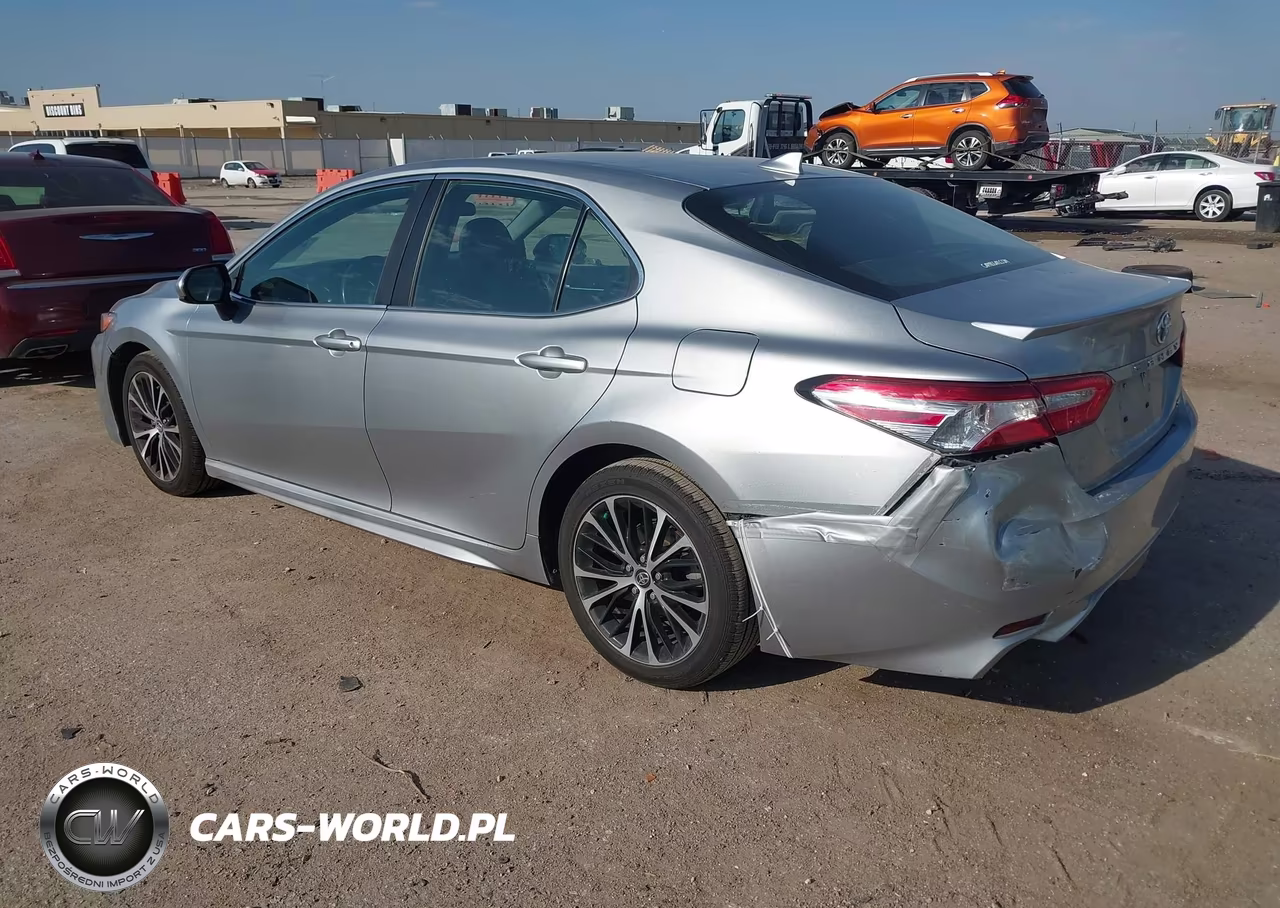 2020 Toyota Camry Se VIN:4T1G11AK4LU935242 - 3