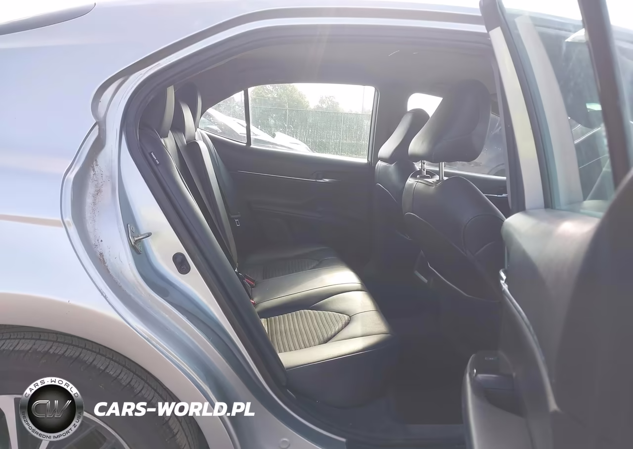 2020 Toyota Camry Se VIN:4T1G11AK4LU935242 - 8