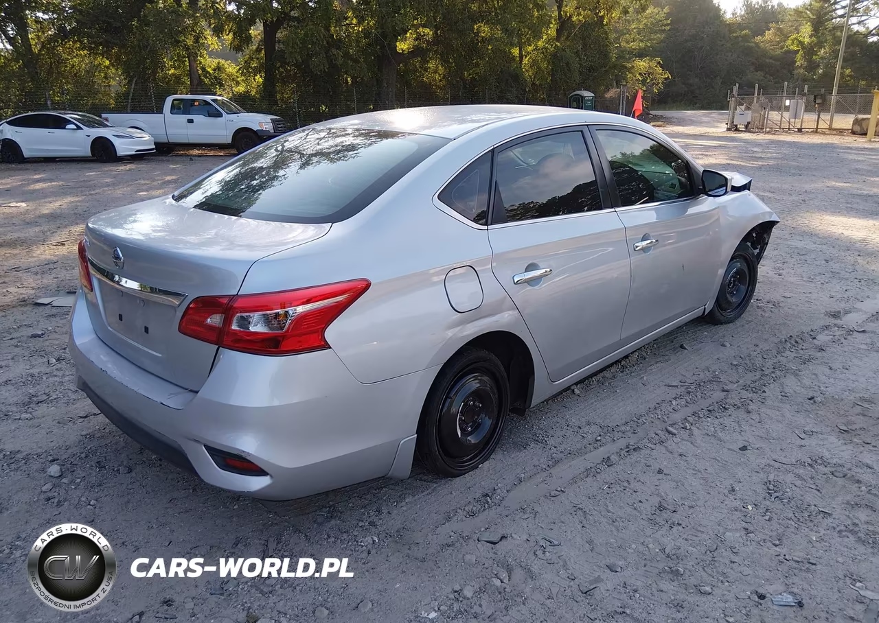 2017 Nissan Sentra S VIN:3N1AB7AP8HY384942 - 4