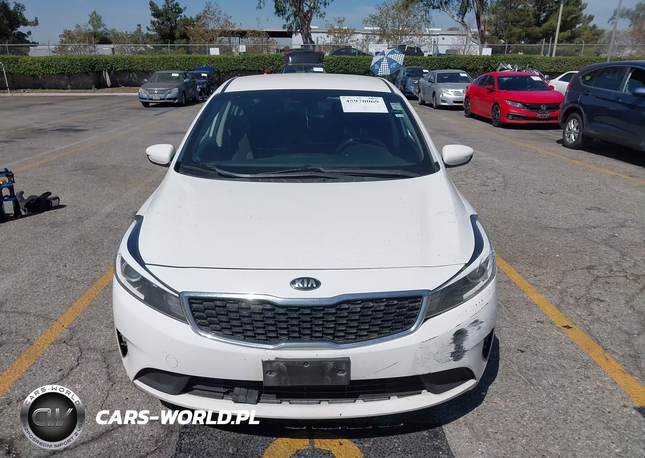 2018 Kia Forte Lx VIN:3KPFK4A75JE270275 - 15