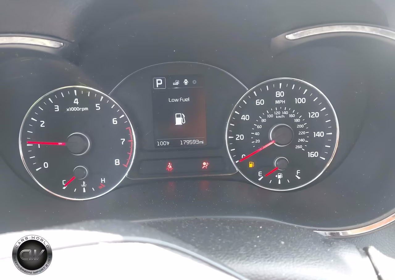 2018 Kia Forte Lx VIN:3KPFK4A75JE270275 - 7