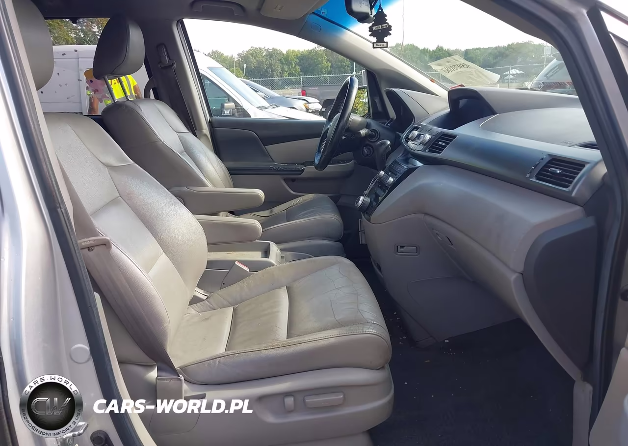 2012 Honda Odyssey Touring-Touring Elite VIN:5FNRL5H99CB007002 - 5