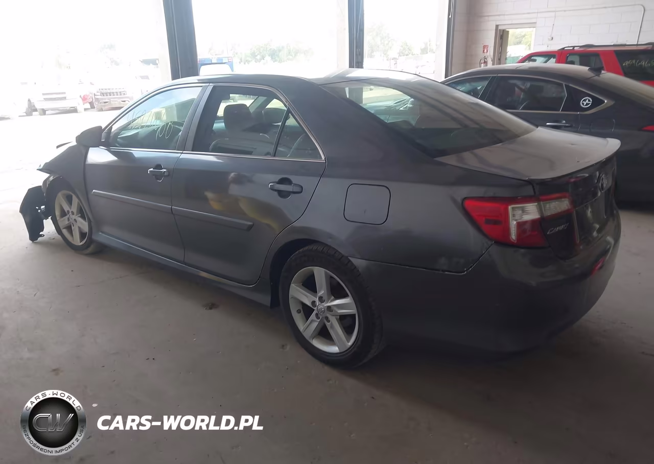 2013 Toyota Camry Se VIN:4T1BF1FK0DU670146 - 3