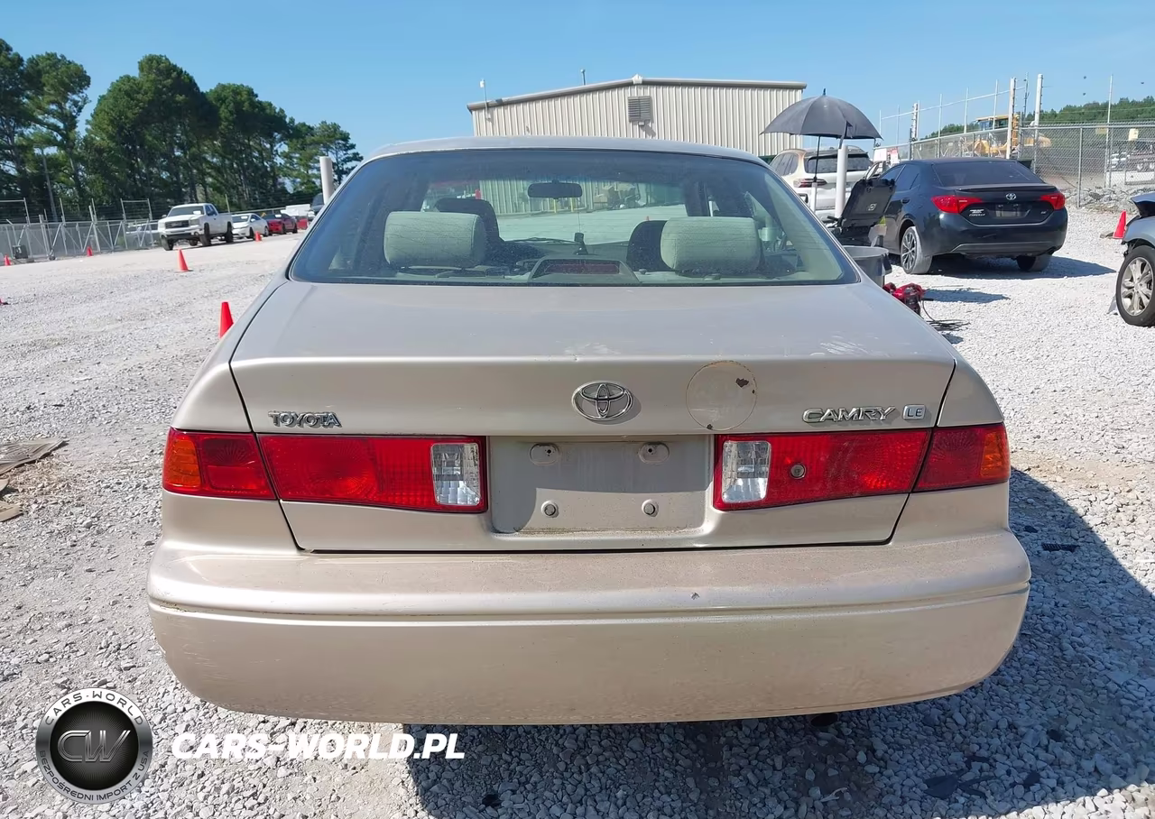2000 Toyota Camry Le VIN:4T1BG22K3YU942395 - 16