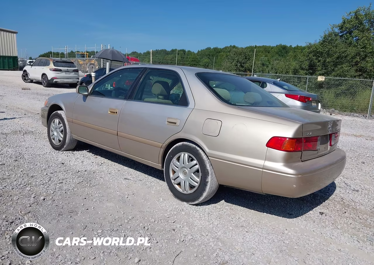 2000 Toyota Camry Le VIN:4T1BG22K3YU942395 - 3