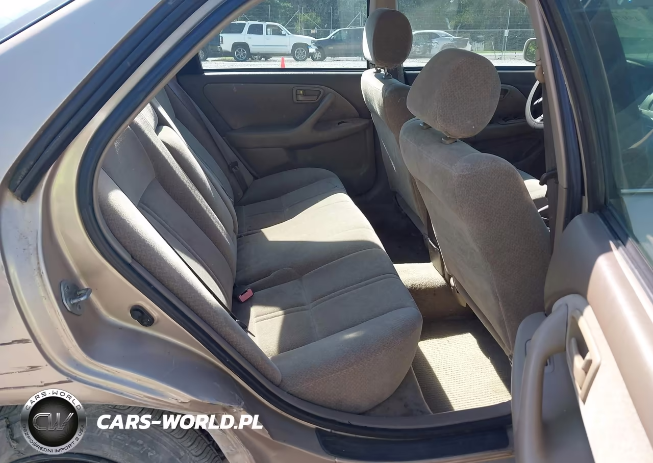 2000 Toyota Camry Le VIN:4T1BG22K3YU942395 - 8