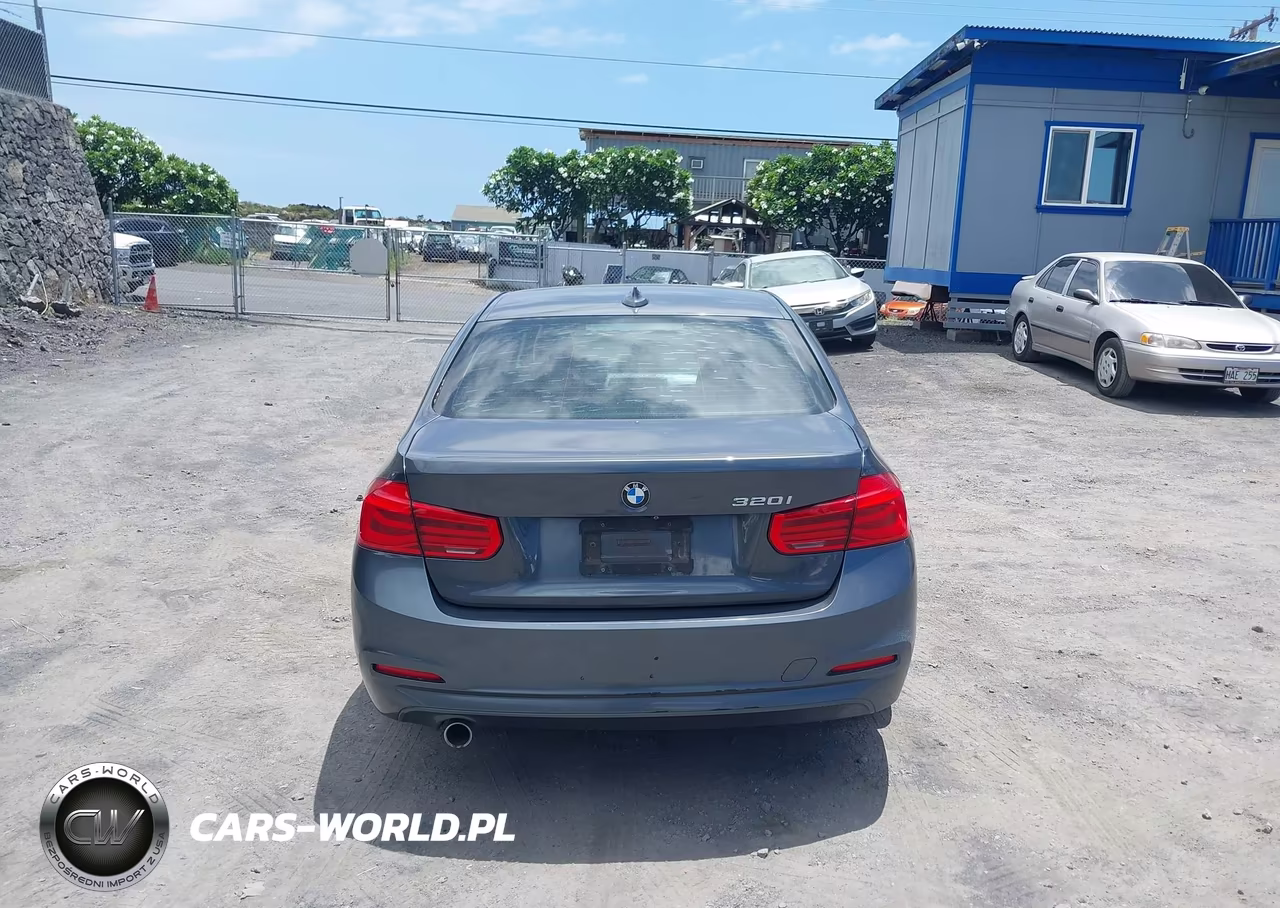 2018 BMW 320I VIN:WBA8E1G54JNU90410 - 16