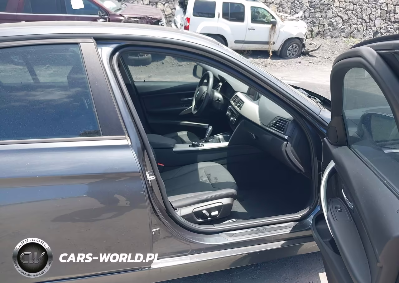 2018 BMW 320I VIN:WBA8E1G54JNU90410 - 5