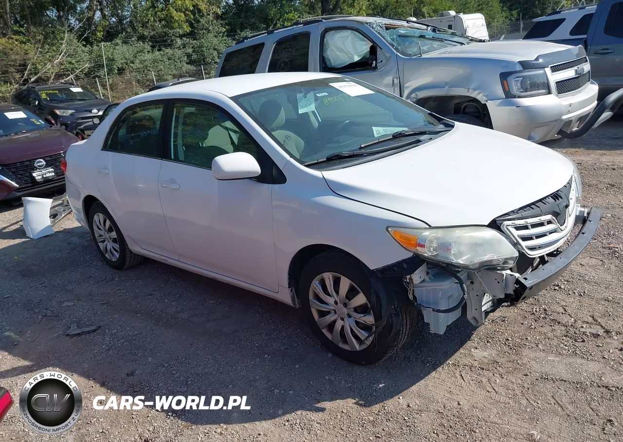 2013 Toyota Corolla Le – zdjęcie 1 z 16