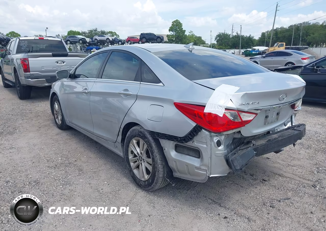 2012 Hyundai Sonata Gls VIN:5NPEB4AC7CH488077 - 3
