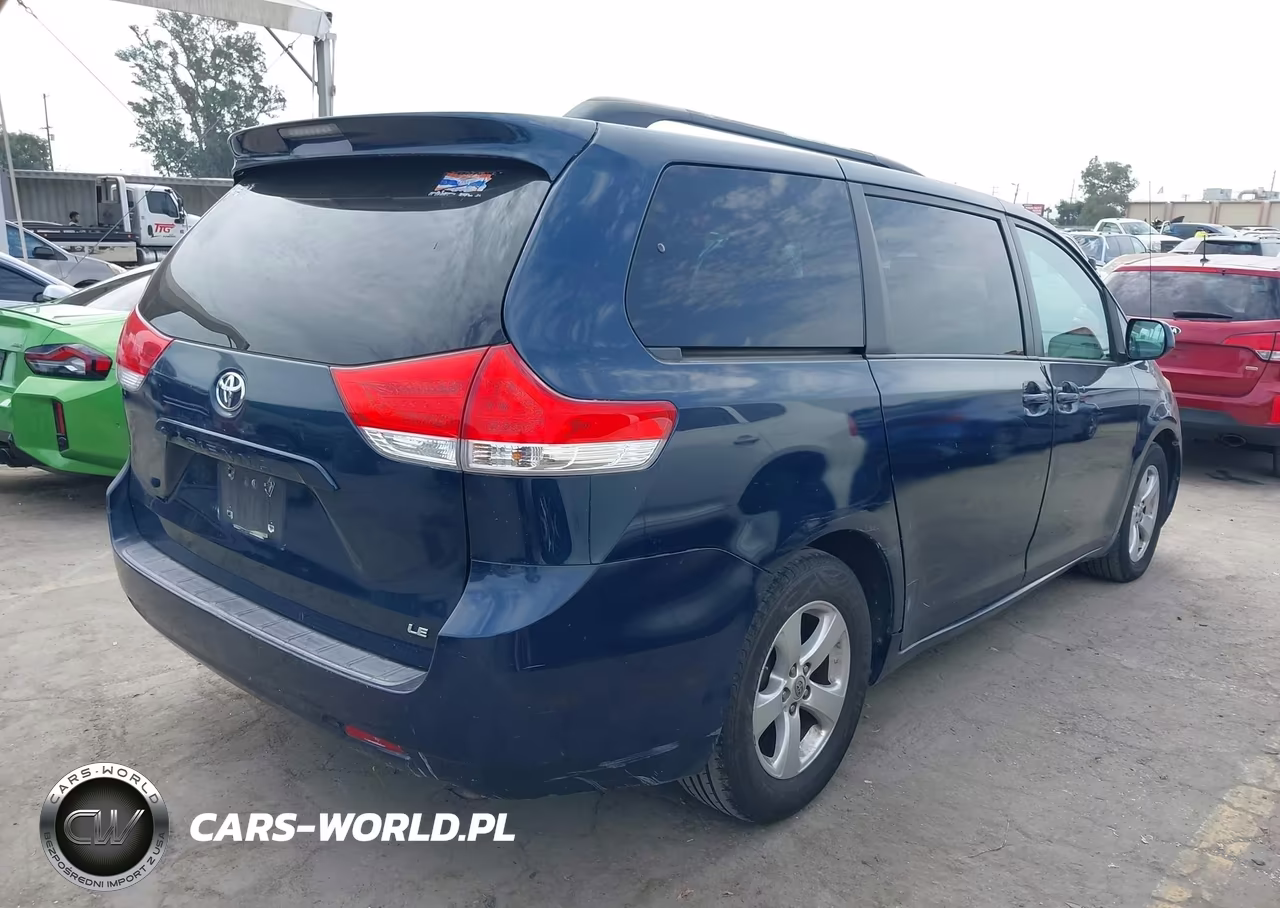 2012 Toyota Sienna Le V6 8 Passenger VIN:5TDKK3DC9CS260536 - 4