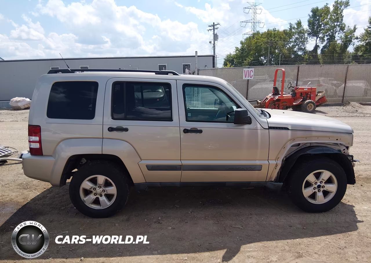 2011 Jeep Liberty Sport VIN:1J4PN2GK5BW545818 - 14