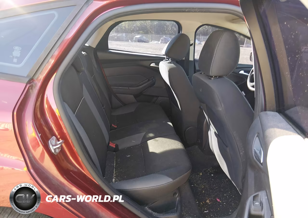 2014 Ford Focus Se VIN:1FADP3K25EL424718 - 8