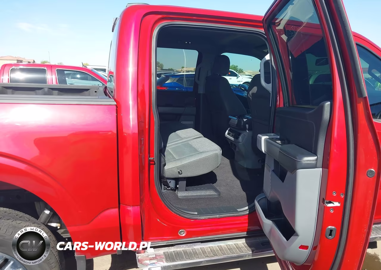 2024 Ford F-150 Xlt VIN:1FTFW3LD3RFA68005 - 8