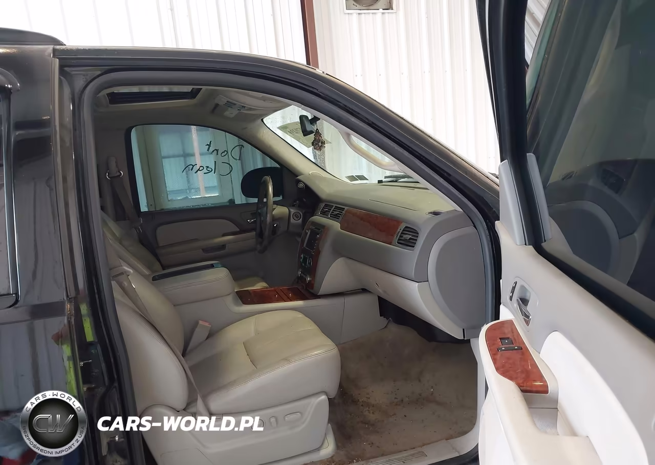 2008 Chevrolet Tahoe Ltz VIN:1GNFK13028J183842 - 5