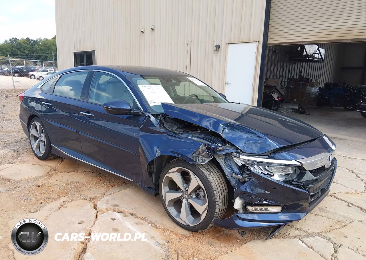 2018 Honda Accord Touring VIN:1HGCV1F99JA006113 - 1