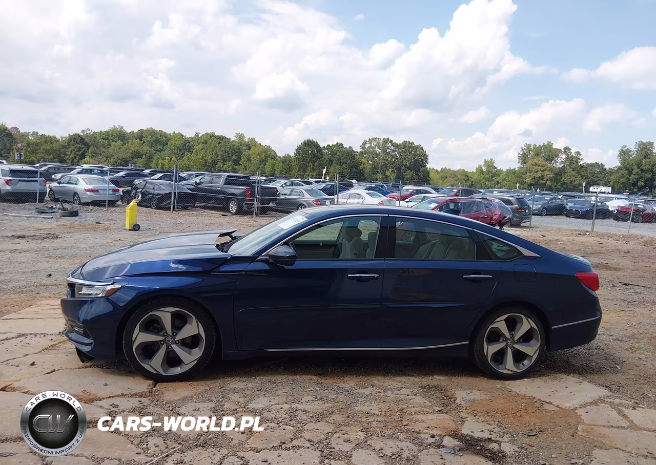 2018 Honda Accord Touring VIN:1HGCV1F99JA006113 - 14