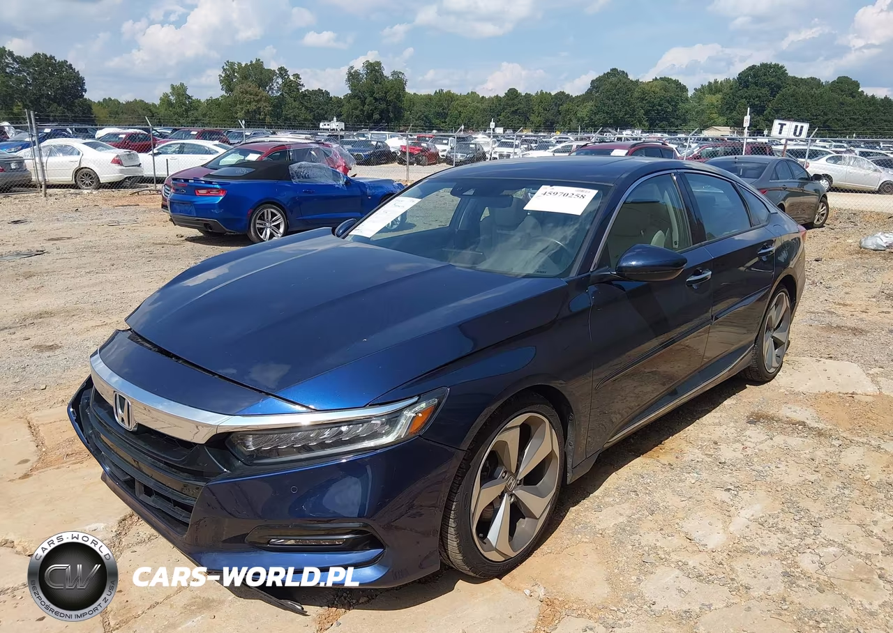 2018 Honda Accord Touring VIN:1HGCV1F99JA006113 - 2
