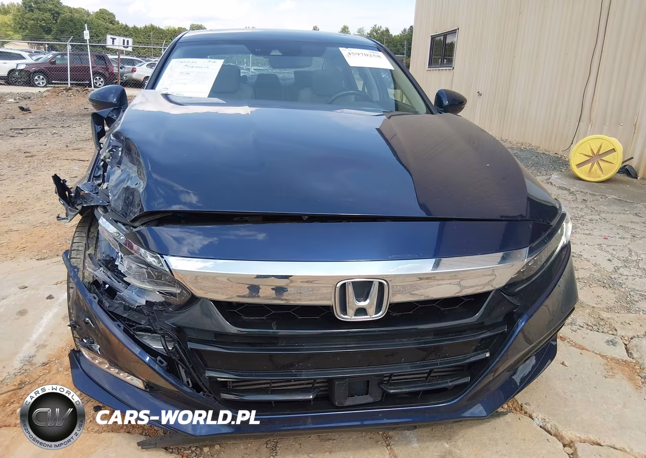 2018 Honda Accord Touring VIN:1HGCV1F99JA006113 - 6