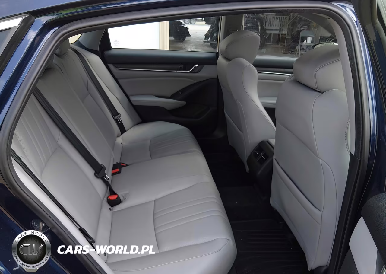 2018 Honda Accord Touring VIN:1HGCV1F99JA006113 - 8