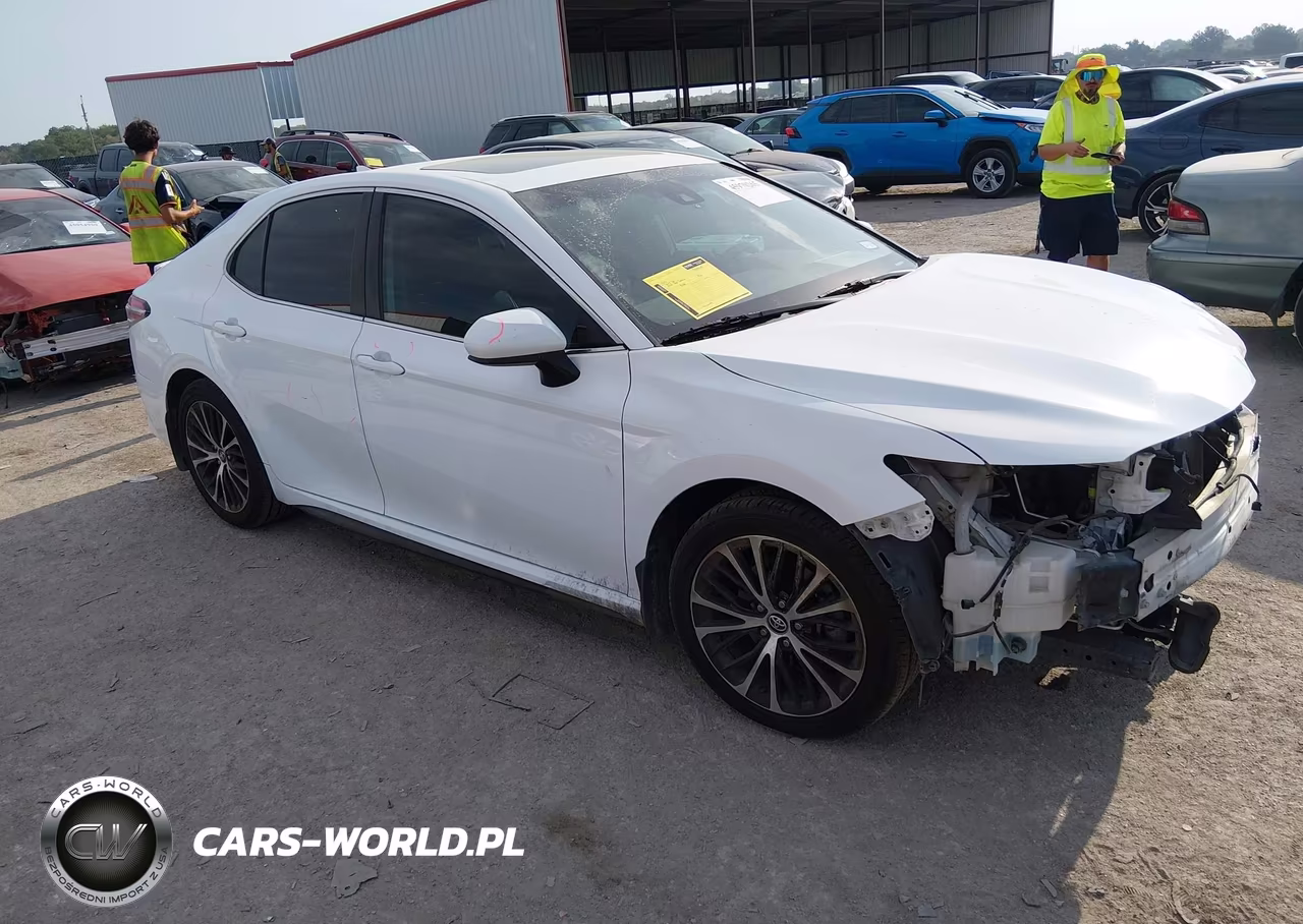 2020 Toyota Camry Se – zdjęcie 1 z 16