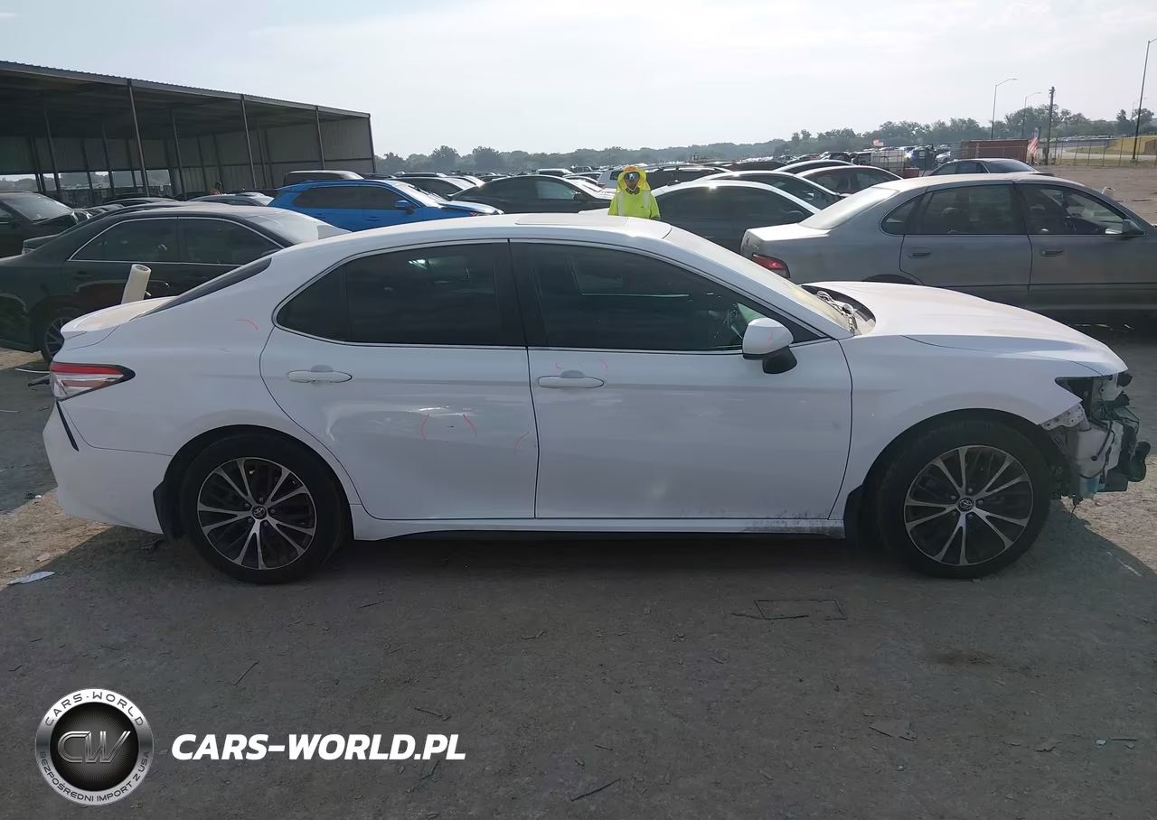 2020 Toyota Camry Se VIN:4T1G11AK7LU891754 - 13