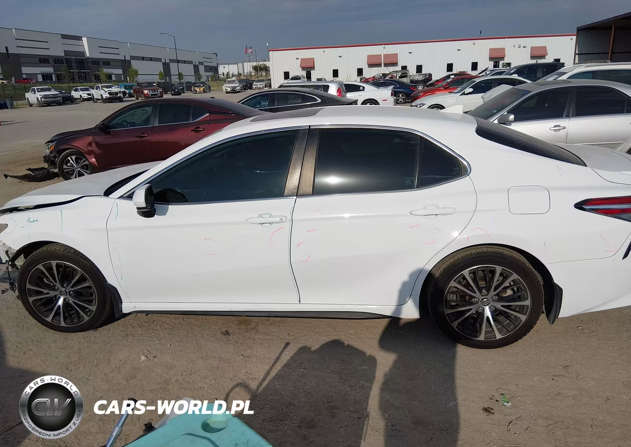 2020 Toyota Camry Se VIN:4T1G11AK7LU891754 - 14