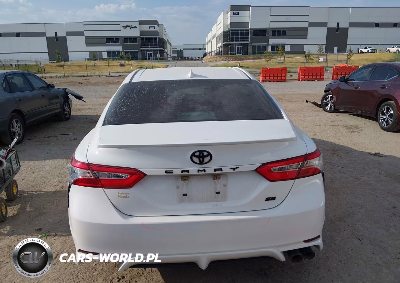 2020 Toyota Camry Se VIN:4T1G11AK7LU891754 - 16