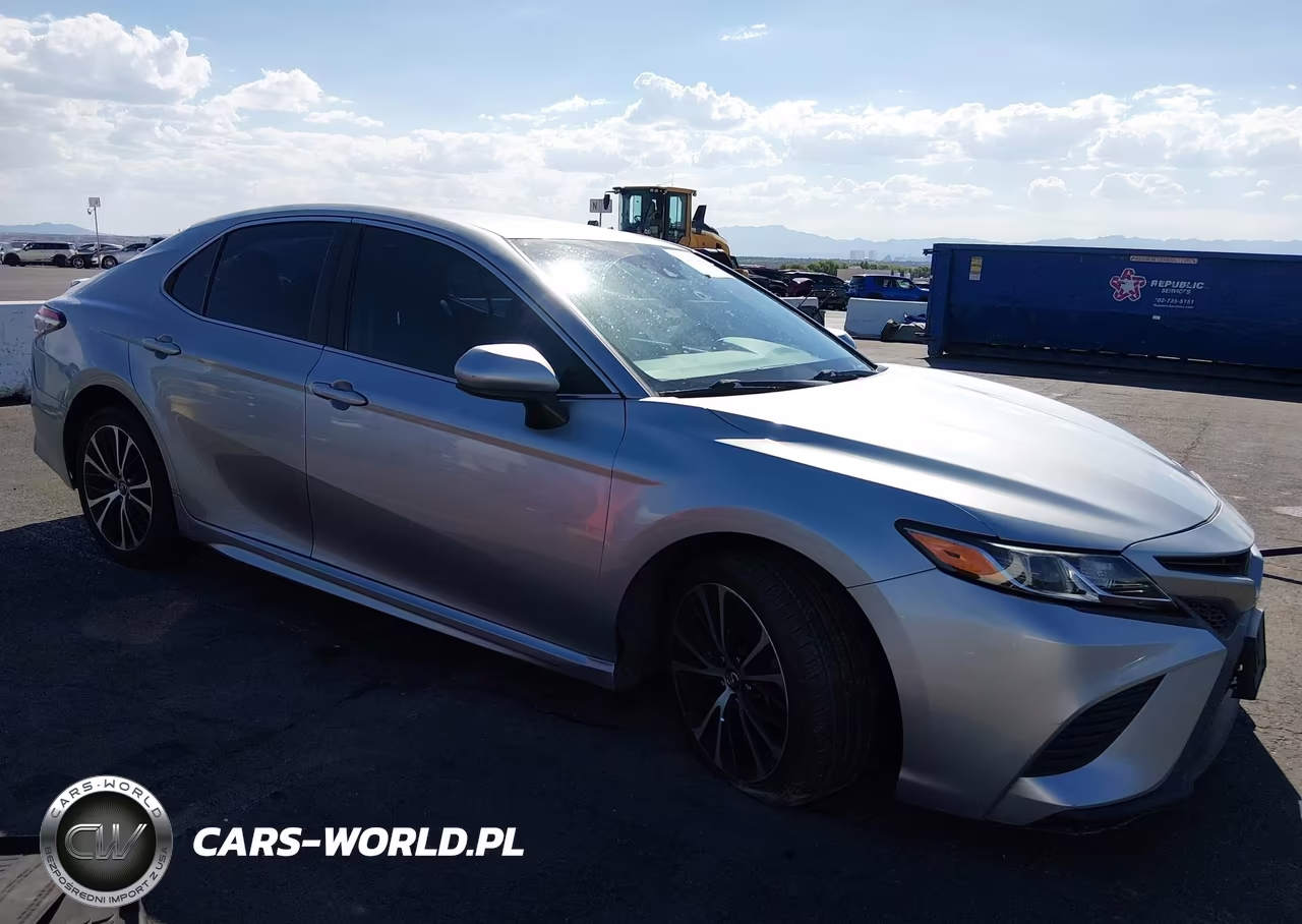 2018 Toyota Camry Se VIN:4T1B11HK9JU079854 - 1