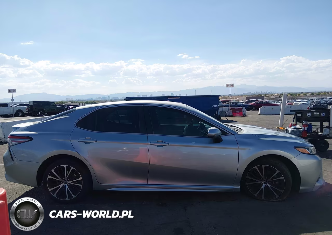 2018 Toyota Camry Se VIN:4T1B11HK9JU079854 - 13