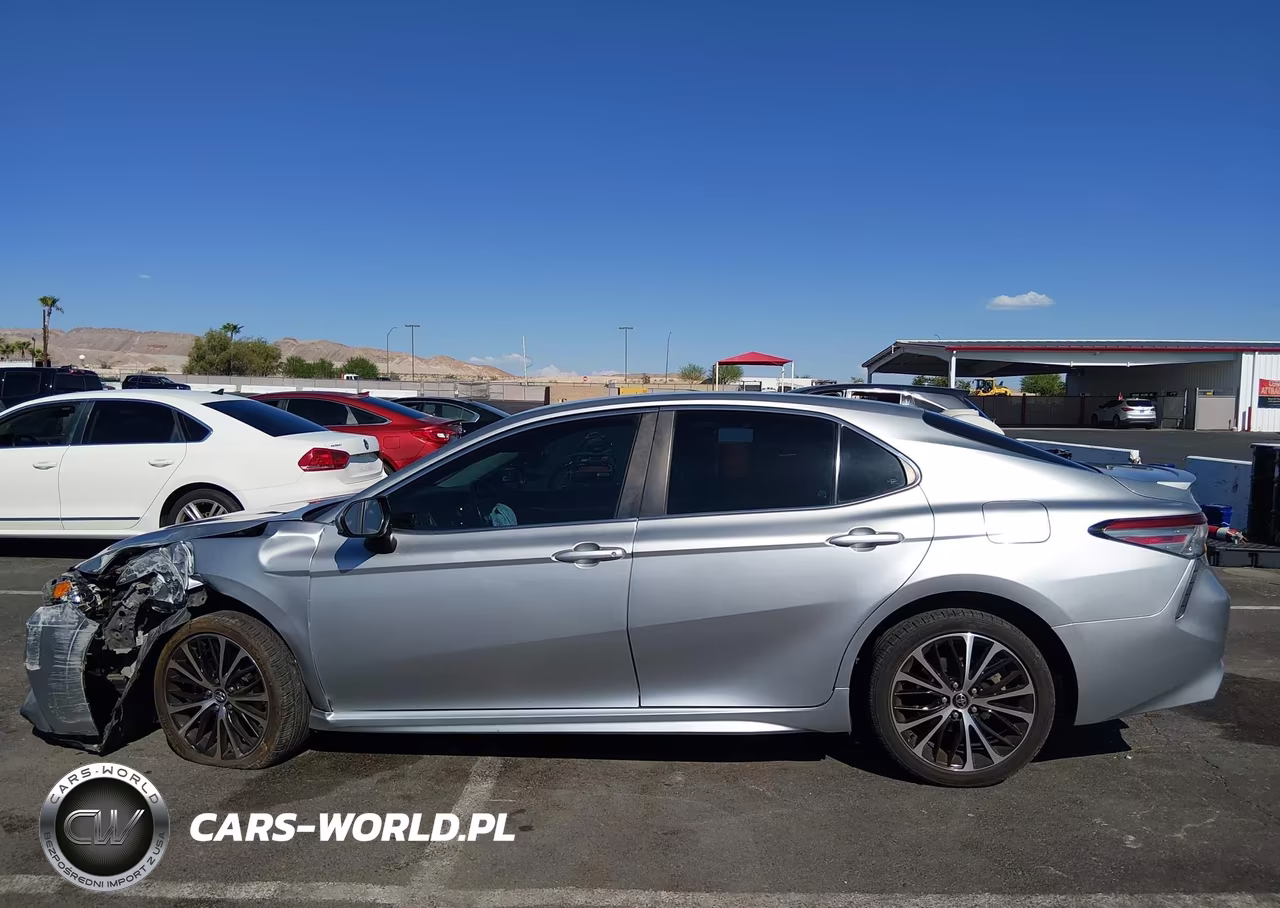 2018 Toyota Camry Se VIN:4T1B11HK9JU079854 - 14