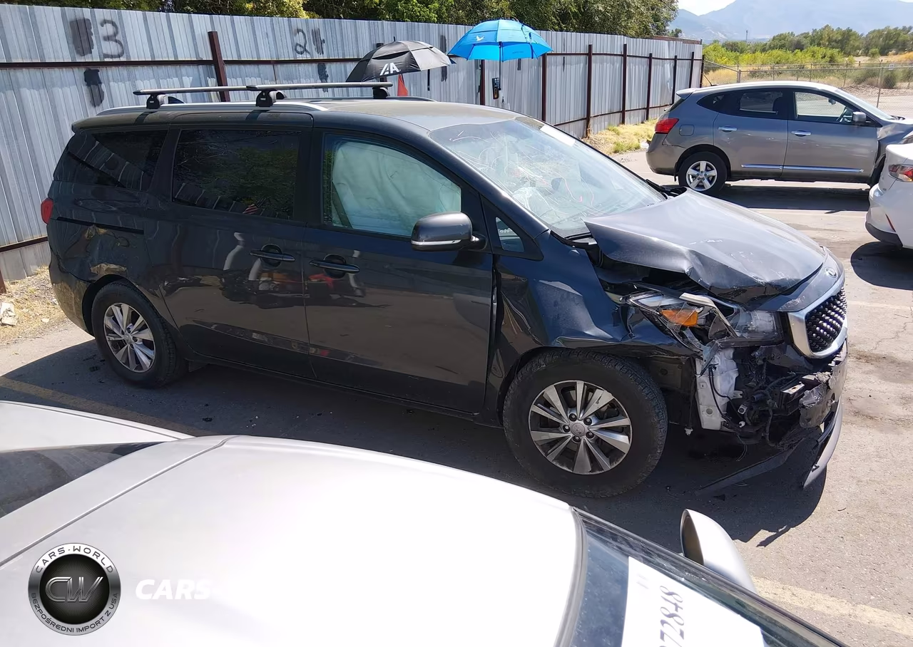 2017 Kia Sedona Lx