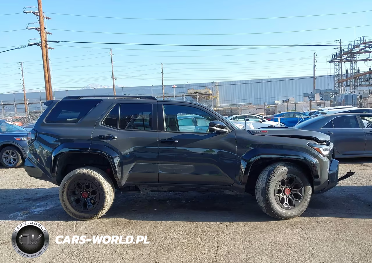 2025 Toyota 4Runner Hybrid Trd Pro VIN:JTEVB5BR0S5000817 - 13