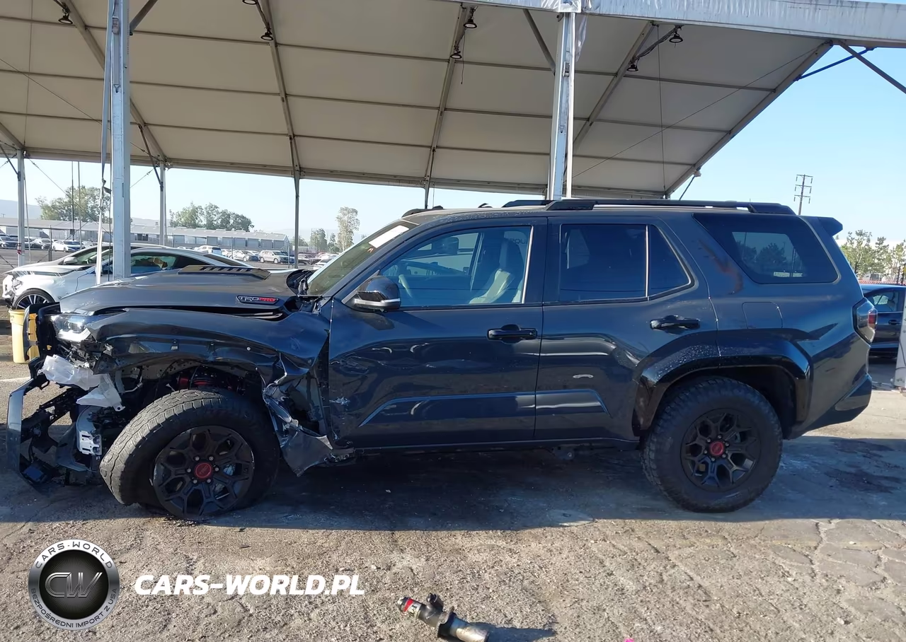 2025 Toyota 4Runner Hybrid Trd Pro VIN:JTEVB5BR0S5000817 - 14