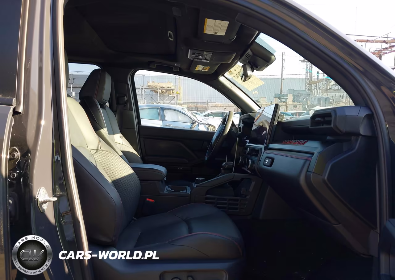 2025 Toyota 4Runner Hybrid Trd Pro VIN:JTEVB5BR0S5000817 - 5