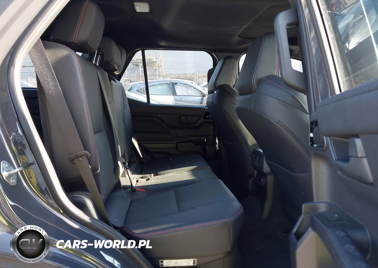 2025 Toyota 4Runner Hybrid Trd Pro VIN:JTEVB5BR0S5000817 - 8