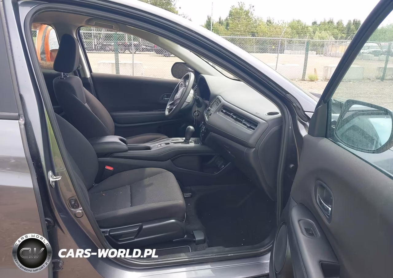 2017 Honda Hr-V Lx VIN:3CZRU6H36HG707814 - 5