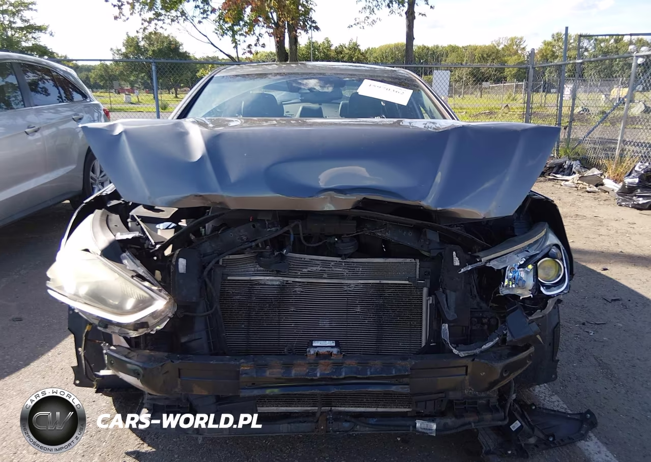 2018 Hyundai Sonata Sport+ VIN:5NPE34AF7JH721928 - 12