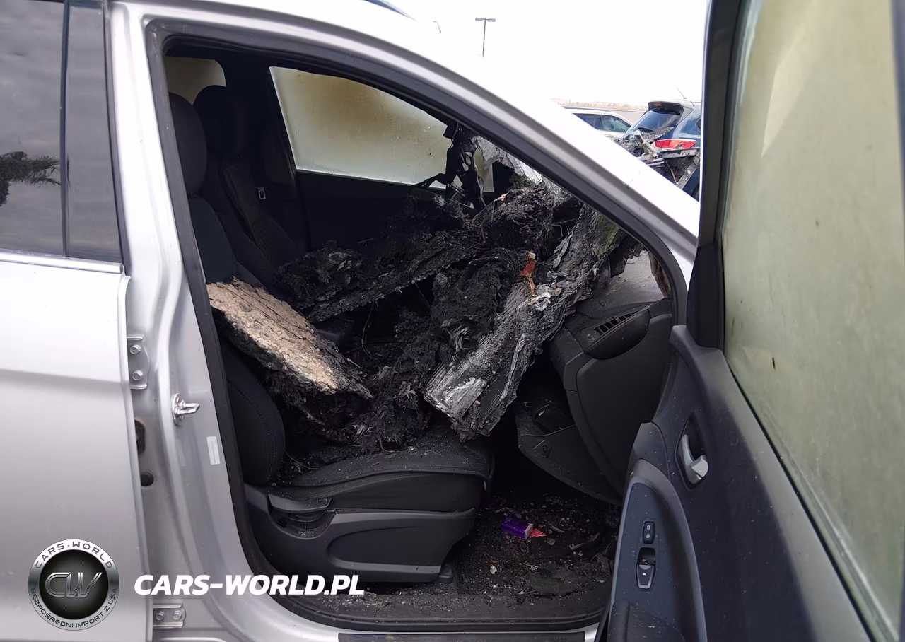 2013 Hyundai Santa Fe Sport 2.0T VIN:5XYZUDLA0DG076888 - 5