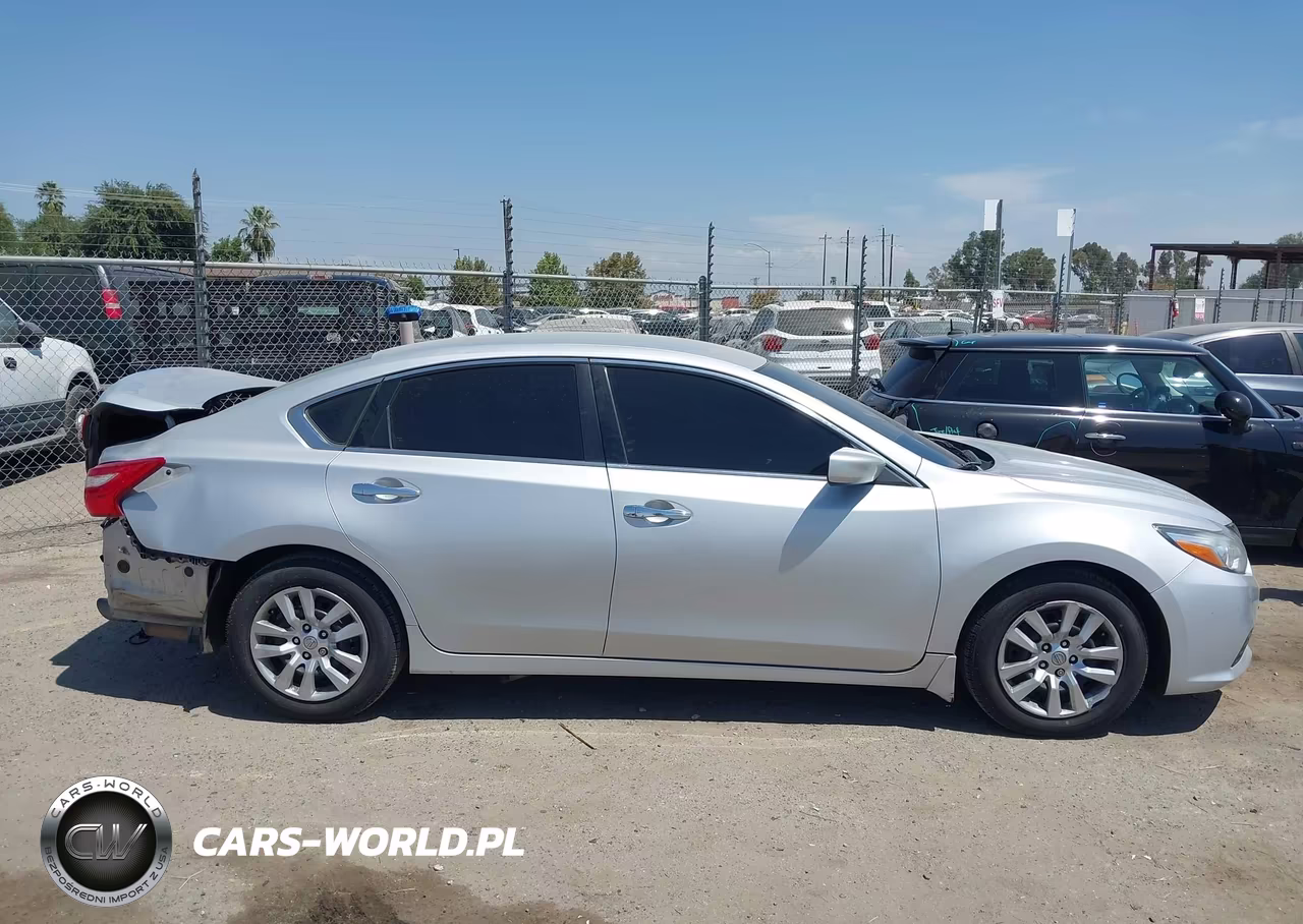 2017 Nissan Altima 2.5 S VIN:1N4AL3AP6HC297459 - 13