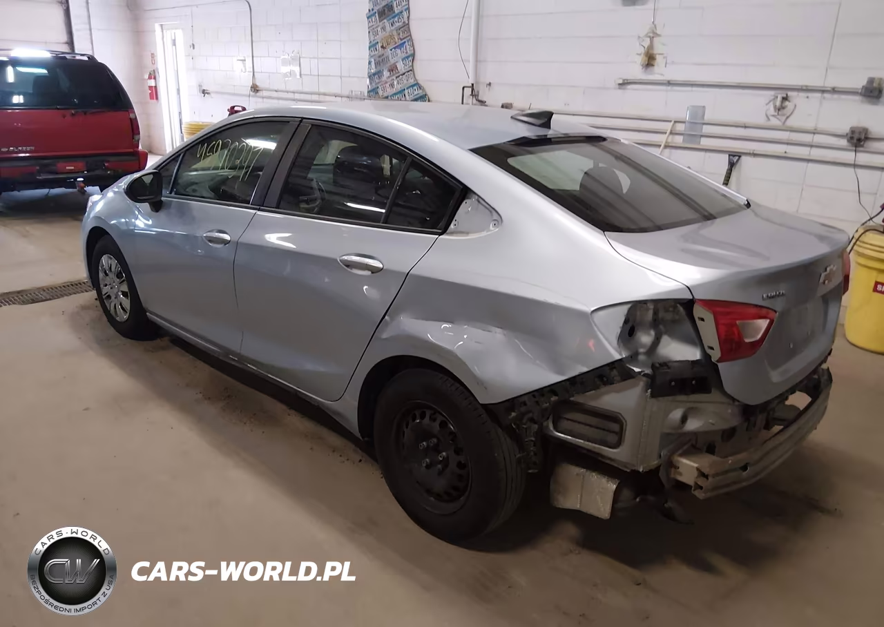 2017 Chevrolet Cruze Ls Auto VIN:1G1BC5SMXH7157477 - 3