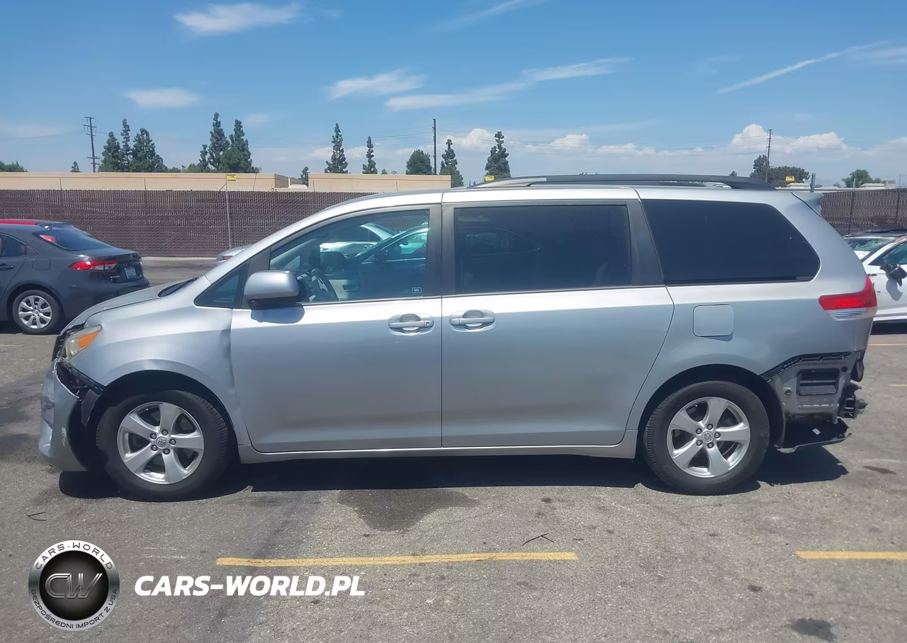 2014 Toyota Sienna Le V6 8 Passenger VIN:5TDKK3DC0ES497726 - 15