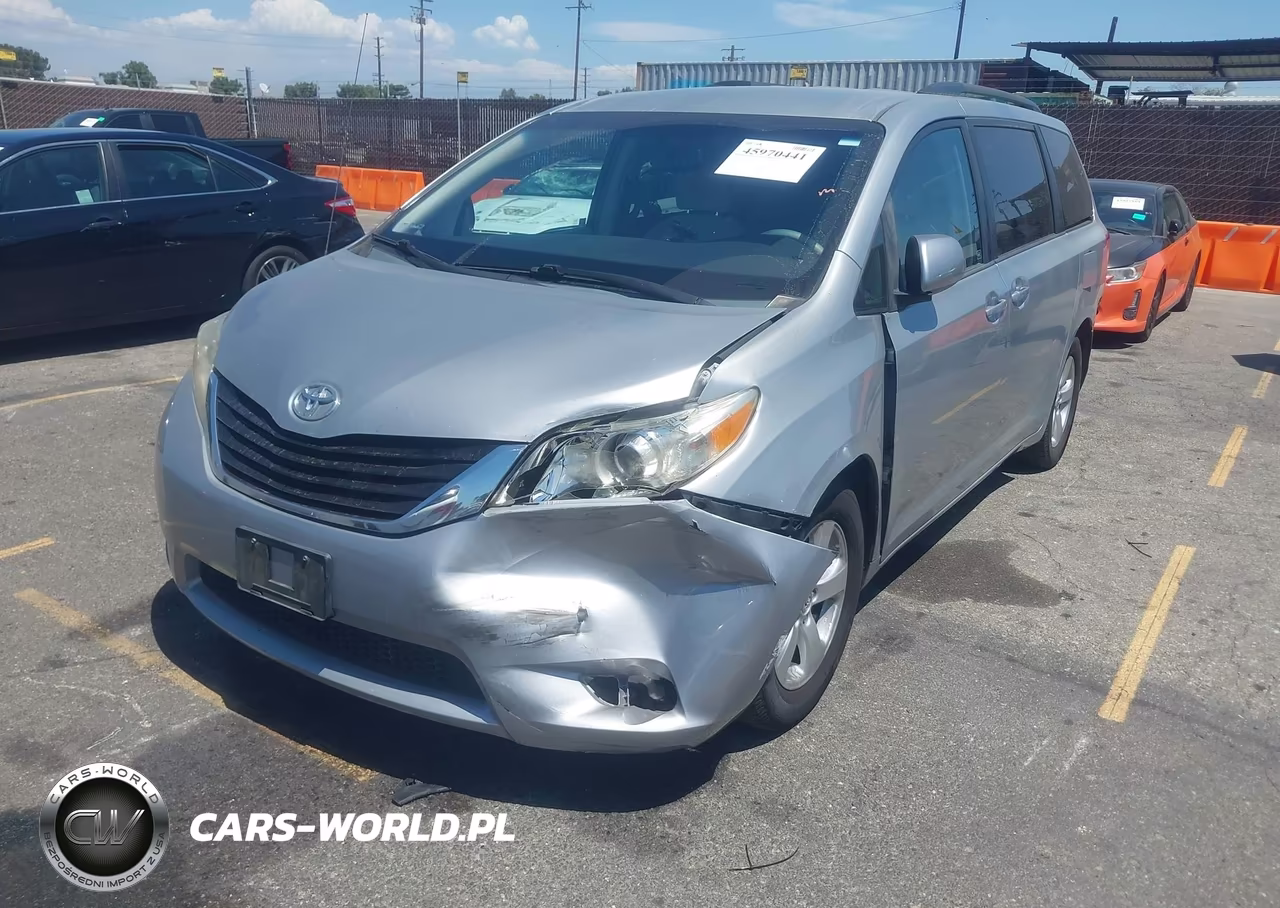 2014 Toyota Sienna Le V6 8 Passenger VIN:5TDKK3DC0ES497726 - 2