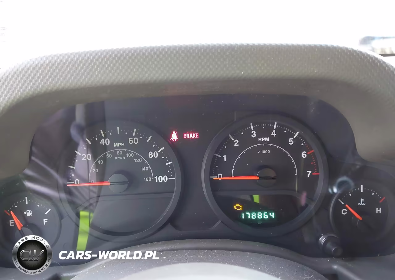 2007 Jeep Wrangler X VIN:1J4FA24137L135286 - 7