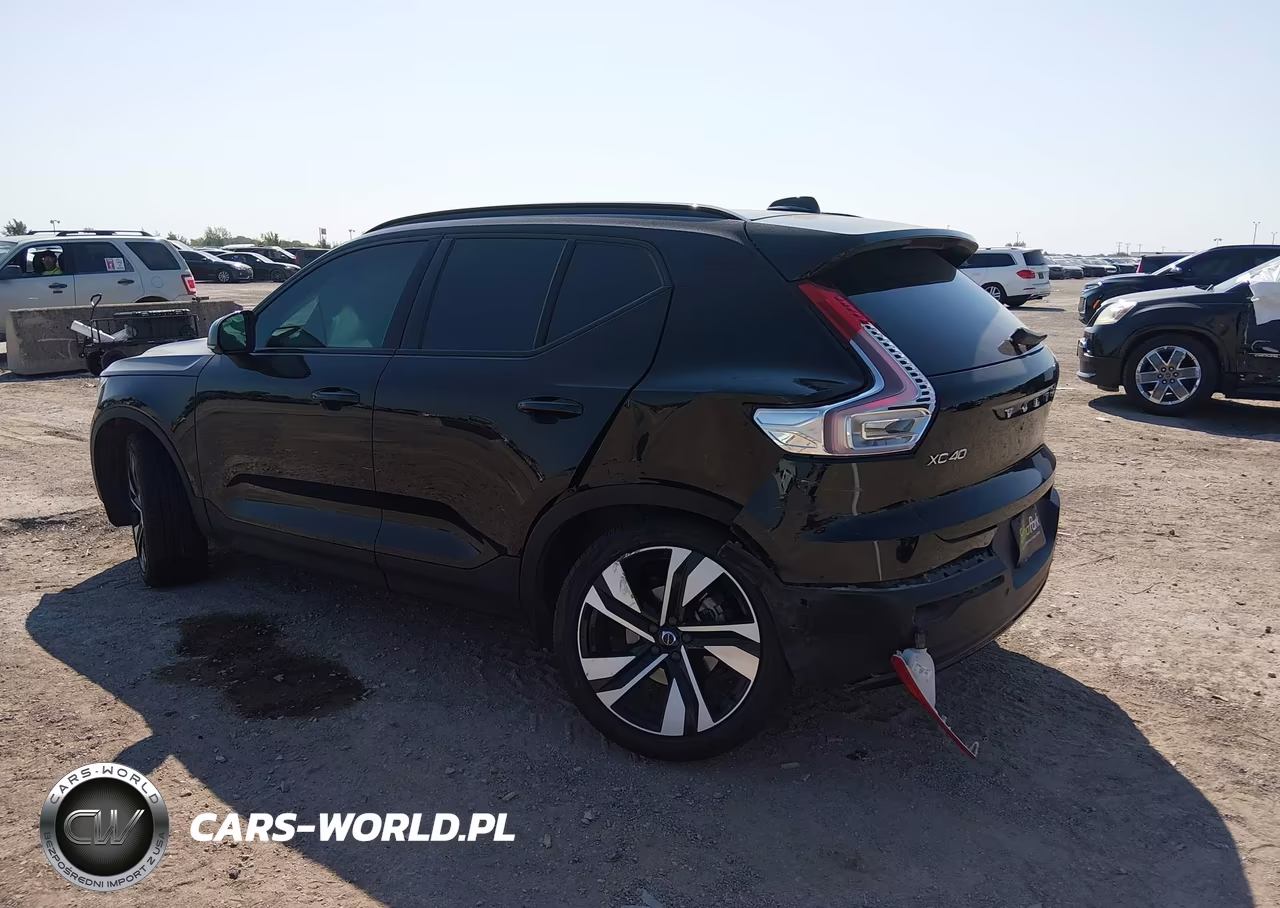 2025 Volvo Xc40 B5 Plus Dark Theme VIN:YV4L12UC1S2502367 - 6