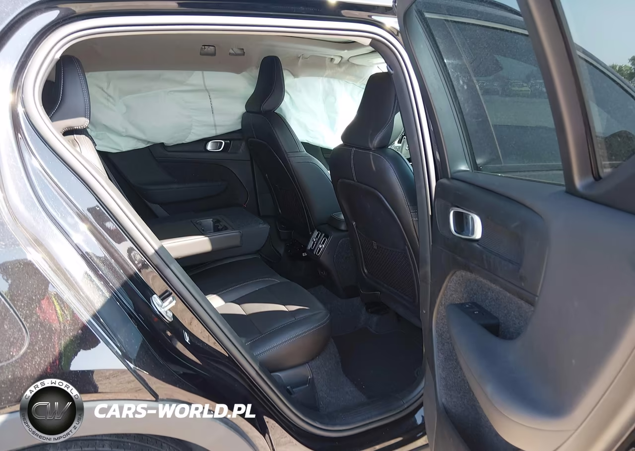 2025 Volvo Xc40 B5 Plus Dark Theme VIN:YV4L12UC1S2502367 - 8